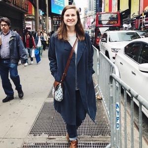 Meet your Posher, Kenzie